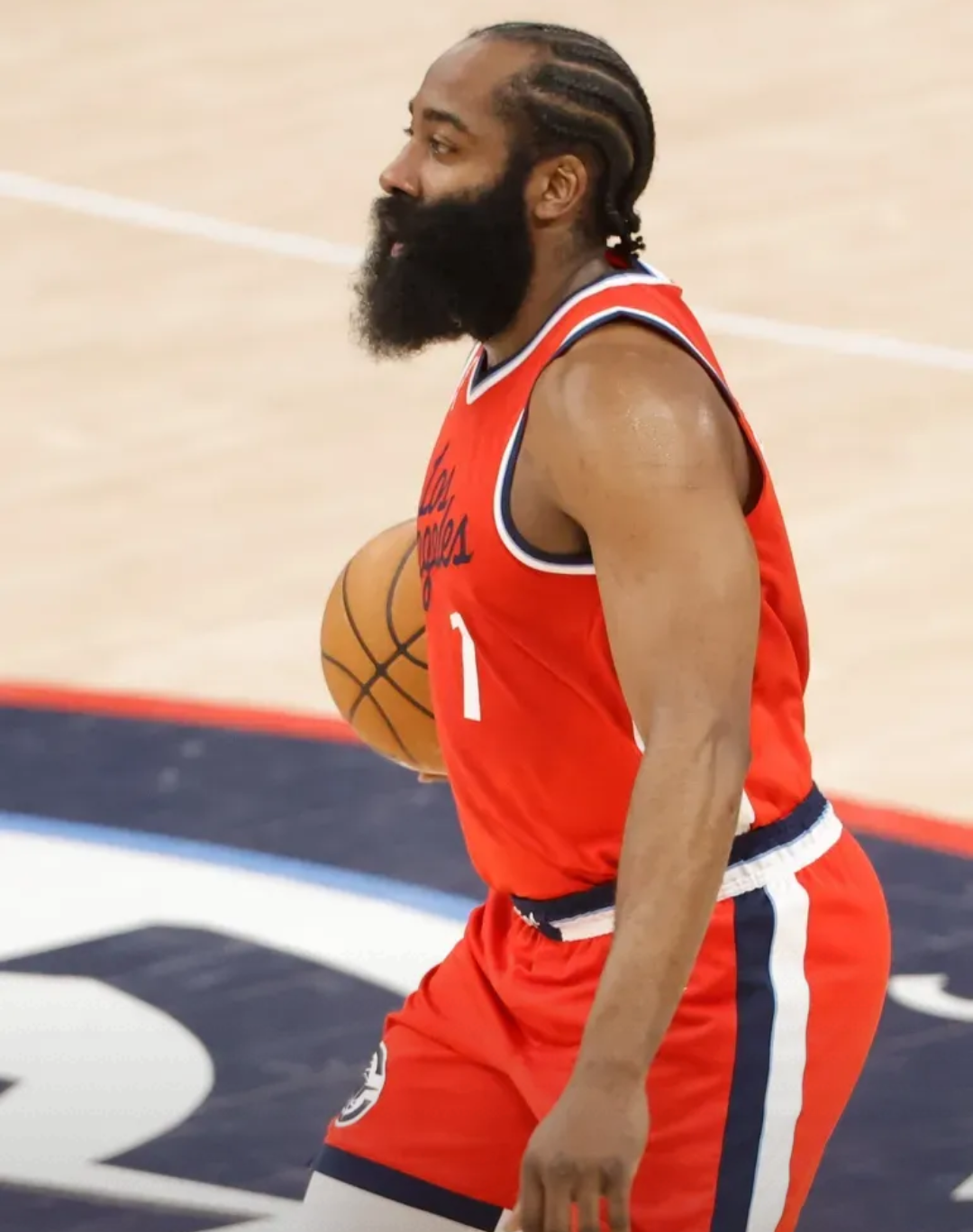 九游体育APP-哈登在比赛中受伤退赛,凯尔特人主帅表示担忧(哈登在比赛中受伤退赛,凯尔特人主帅表示担忧了吗)