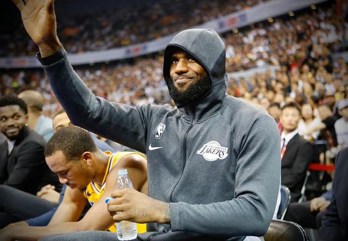 九游体育下载-重返赛场引发热议！，詹姆斯在DWG比赛中比赛局势复杂热度持续攀升的简单介绍