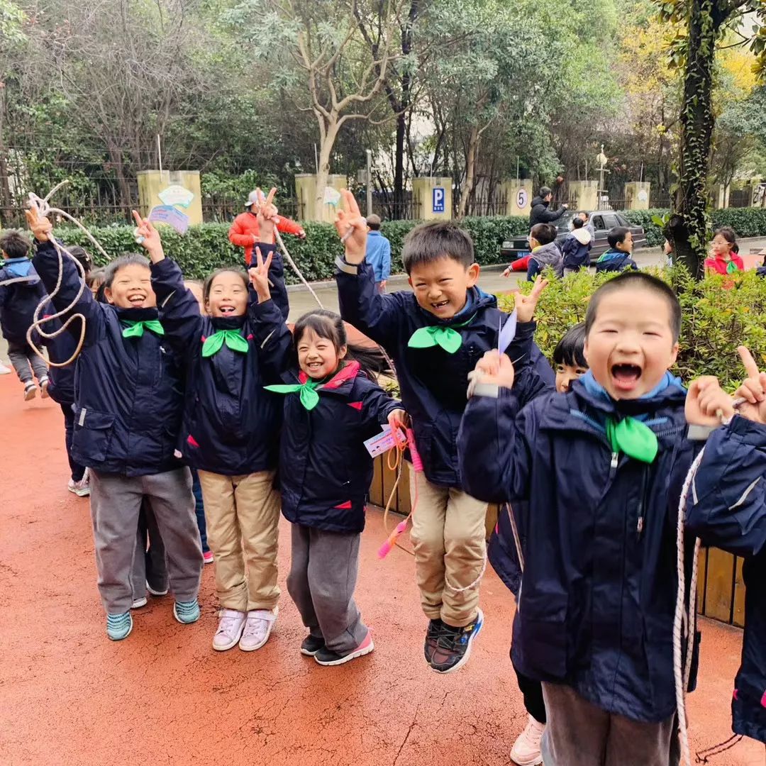 关于里尔集结日伤情更新，志在社区盾名次提升，媒体盛赞，心理建设被强调的信息